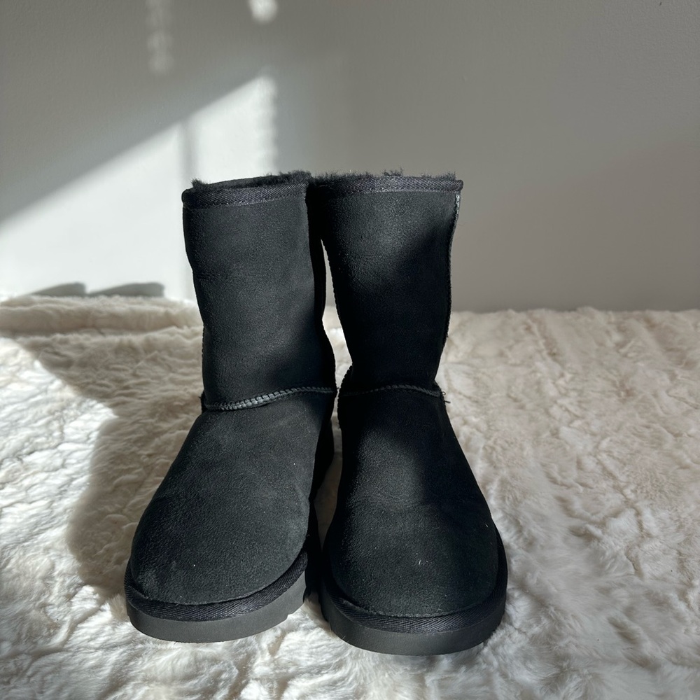Black Uggs Boots (PLEASE READ DESCRIPTION!!)